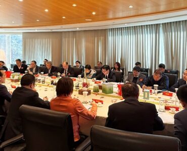 圖片一：中國粵港澳大灣區智庫聯盟2026年新春茶會在天大研究院舉行。